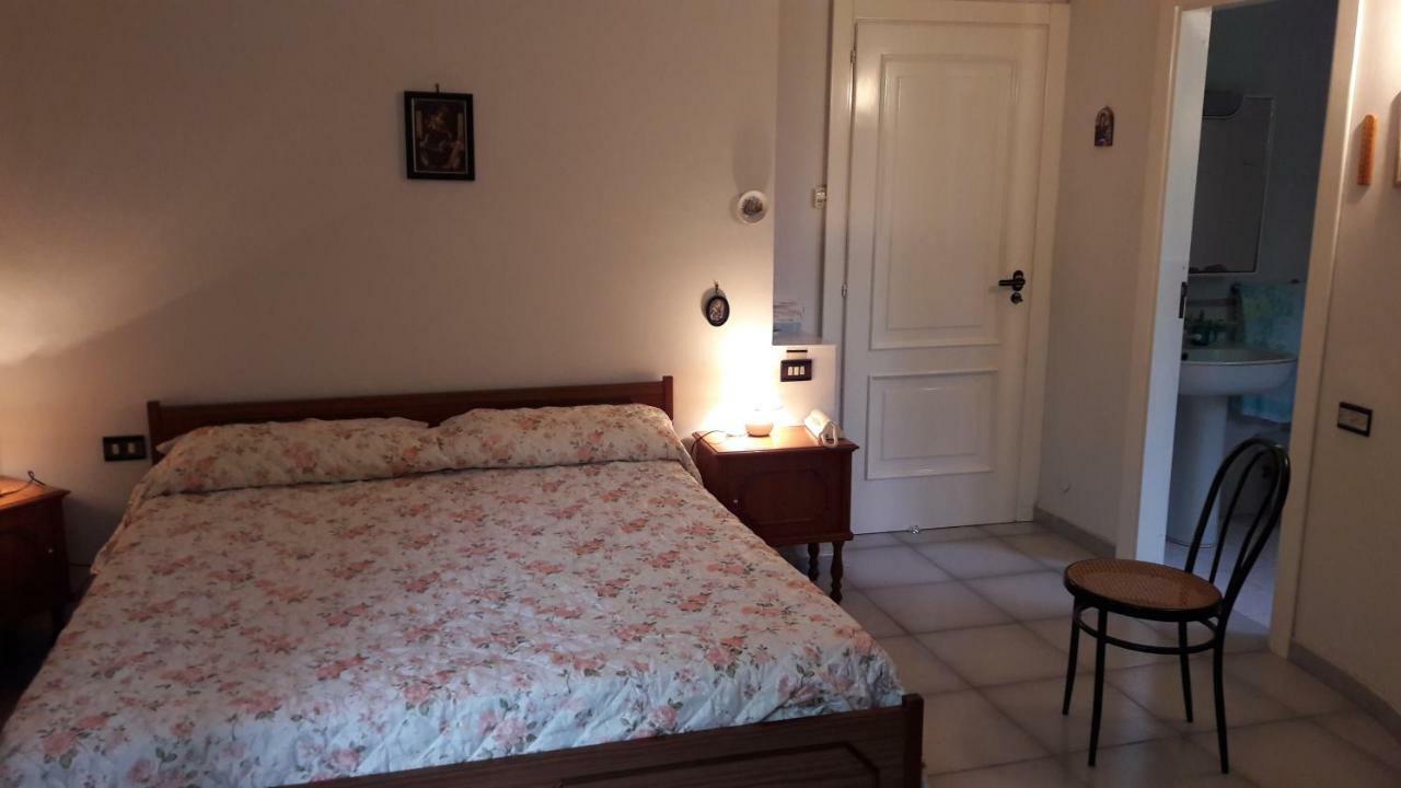 B&B Sun Garden Montoro Inferiore Exterior foto